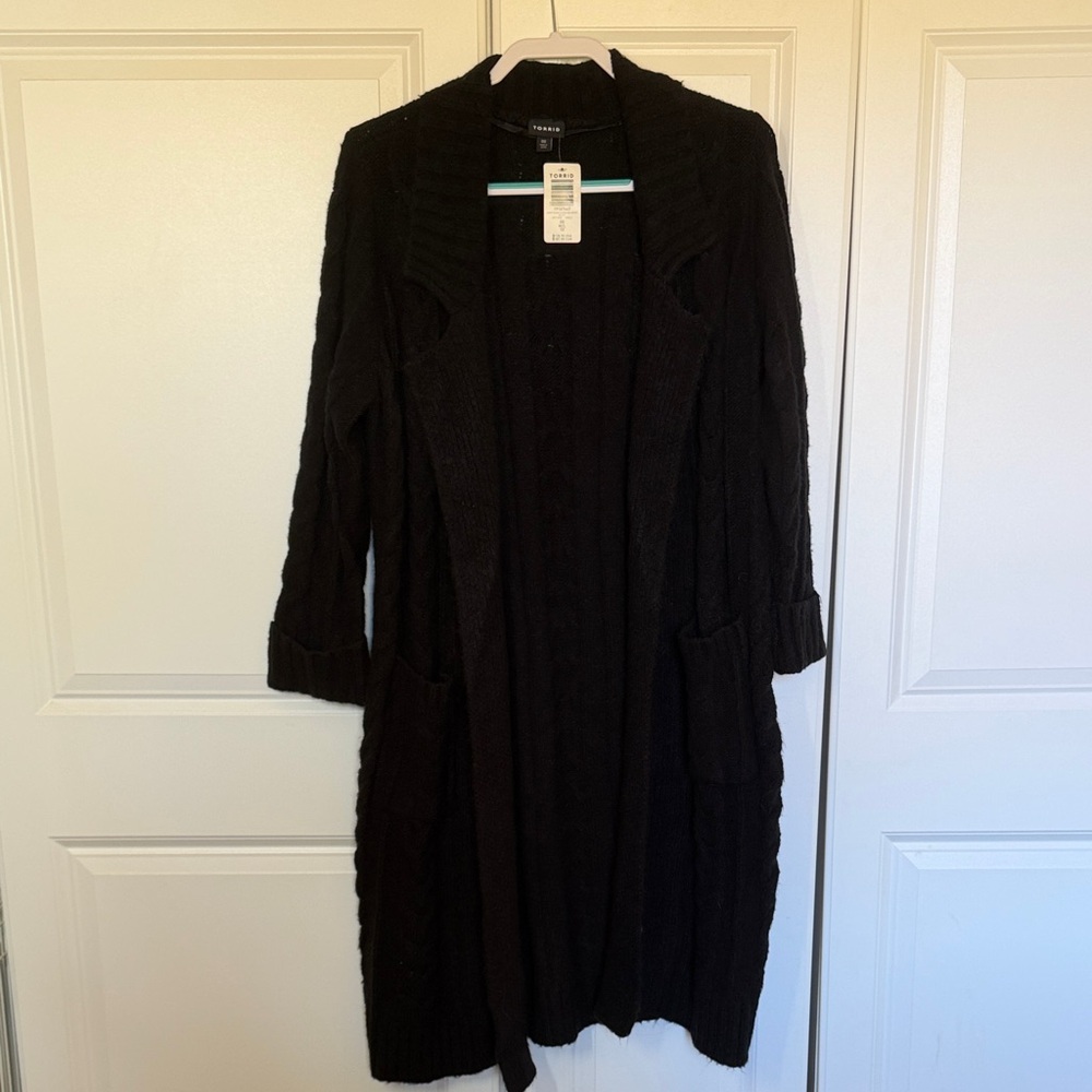 Torrid Black Chunky Cable Knit Cardigan (00/M/L)